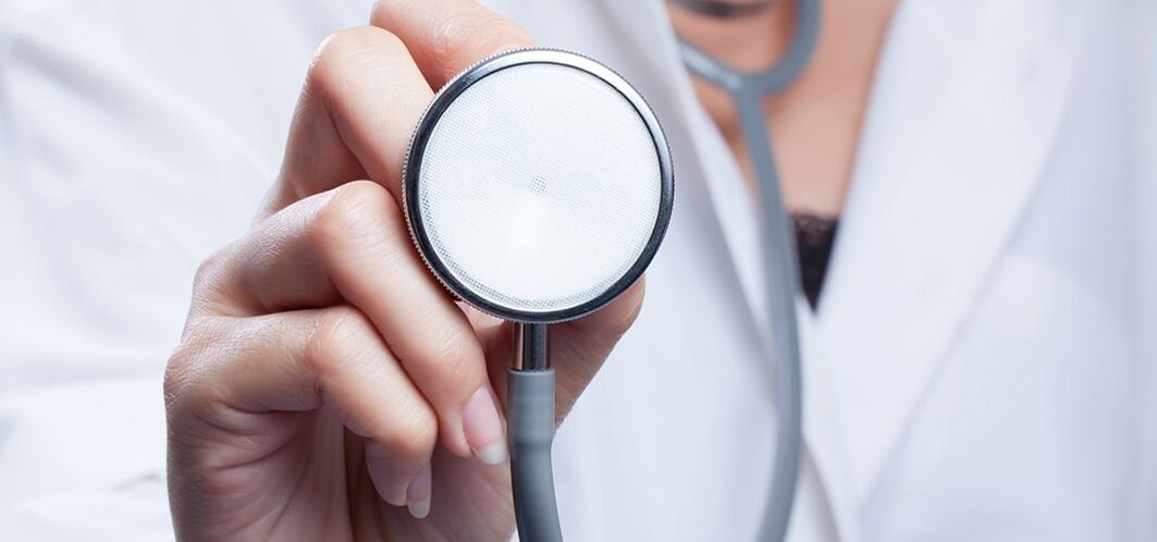 Sztetoszkópos orvos